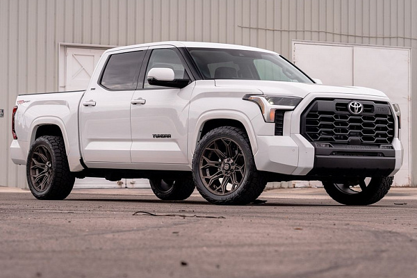 Toyota Tundra III