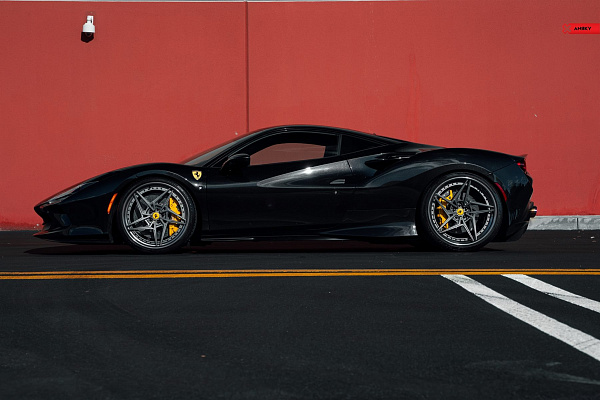 Ferrari F8 Tributo