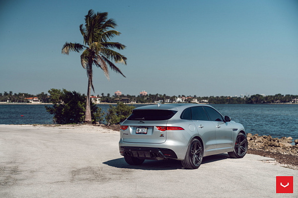 Фото дисков Vossen HF-1 Сатиновый графит на Jaguar F-Pace