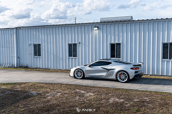Фото дисков Anrky AN24 Глянцевый лак на Chevrolet Corvette C8