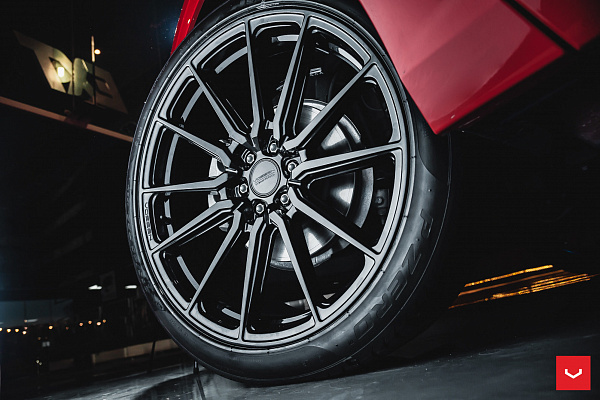 Фото дисков Vossen HF6-1 Черный глянец на Chevrolet Blazer
