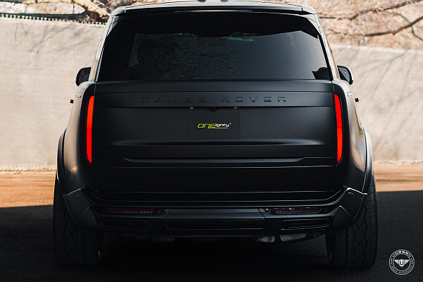 Фото дисков Vossen UV-7 Черный глянец на Land Rover Range Rover V