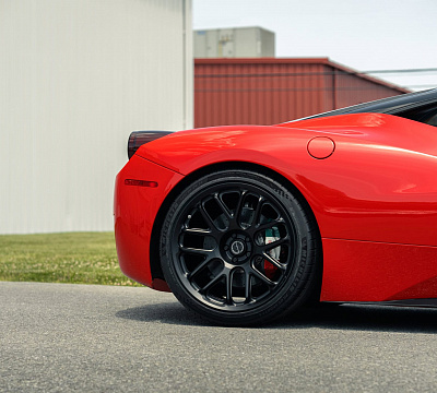 Фото дисков Brixton Forged TR08 на Ferrari 458