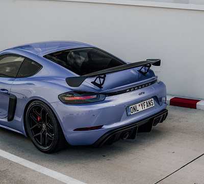Фото дисков Brixton Forged PF7-RS на Porsche Cayman III