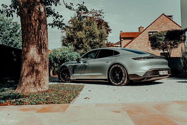 Porsche Taycan