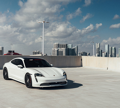 Фото дисков Vossen HF-8 на Porsche Taycan I