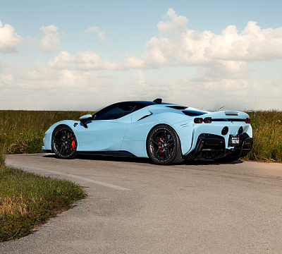 Фото дисков Strasse Wheels SV4-RS Deep Concave FS на Ferrari SF90