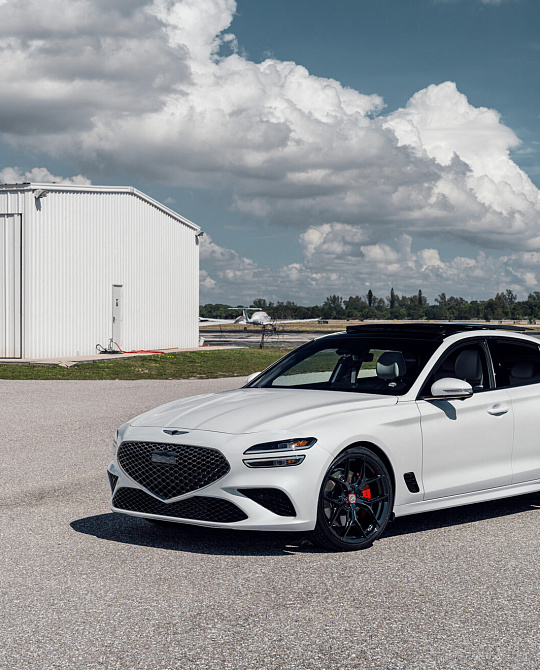 Фото дисков HF-5 Черный глянец на Genesis G70