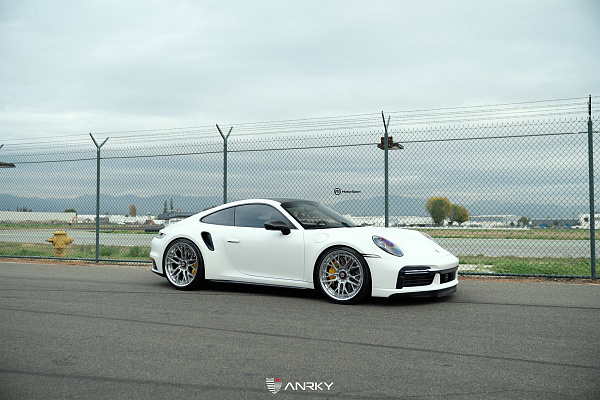 Фото дисков Anrky RS2.3 Сатиновый лак на Porsche 911 VIII
