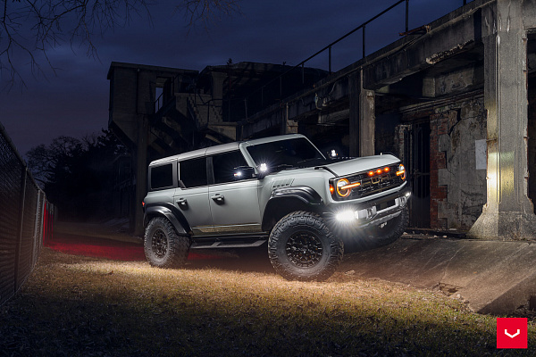 Фото дисков Vossen HFX-1 (6-Lug) Черный сатин на Ford Bronco
