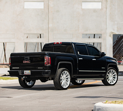 Фото дисков Vossen HF6-1 на GMC Sierra III