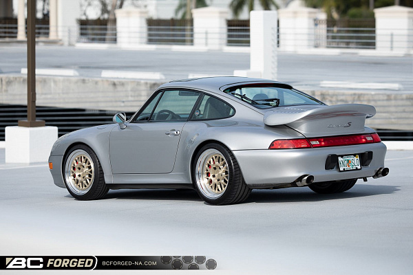 Фото дисков BC Forged MHE28 Глянцевая шампань на Porsche 911 IV