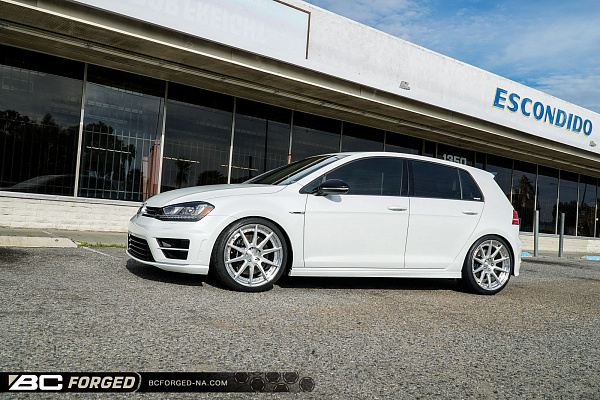 Фото дисков BC Forged HCS04 Глянцевый лак на Volkswagen Golf VII