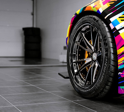 Фото дисков HRE S101 на Nissan GT-R