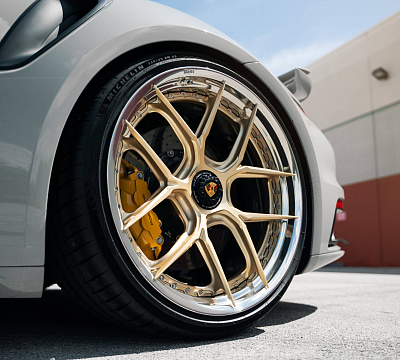 Фото дисков HRE S101SC на Porsche 911 VIII