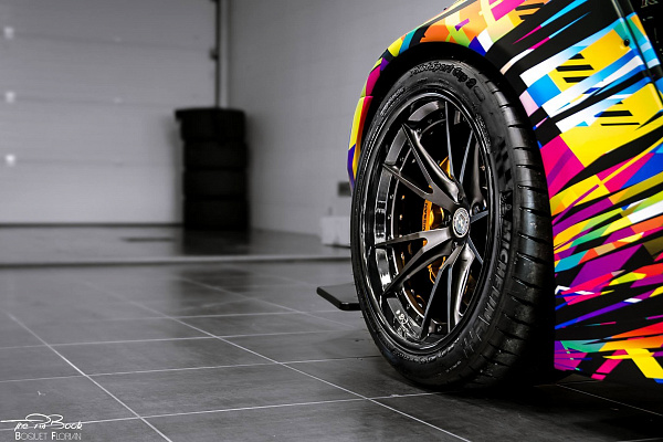 Фото дисков HRE S101 Черный глянец на Nissan GT-R