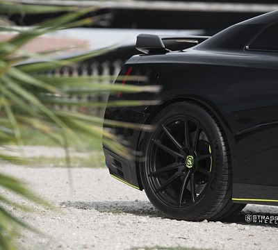 Фото дисков Strasse Wheels SV1 Deep Concave Monoblock на Nissan GT-R