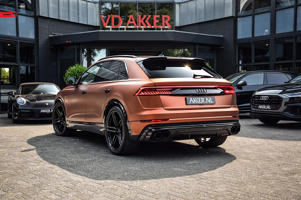 Фото дисков Anrky AN17 Черный глянец на Audi Q8