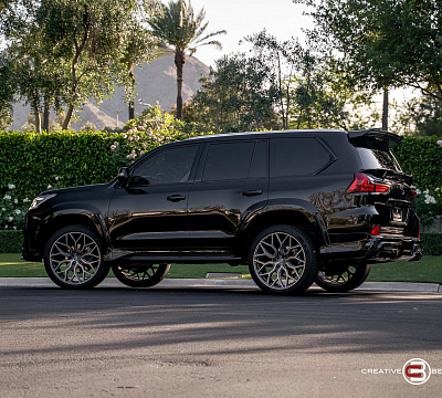 Фото дисков Vossen HF-2 на Lexus LX III