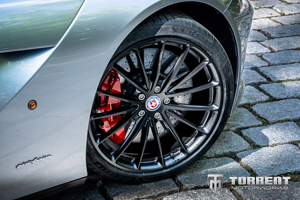 Фото дисков HRE P103 Черный сатин на Ferrari F12