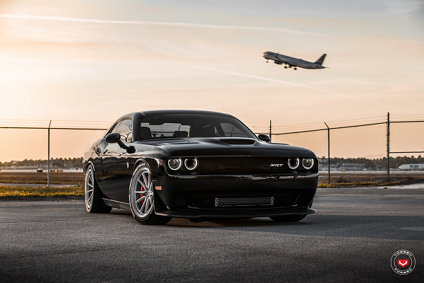 Фото дисков Vossen ML-X2 Сатиновый лак на Dodge Challenger III