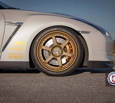 Фото дисков HRE C106 на Nissan GT-R
