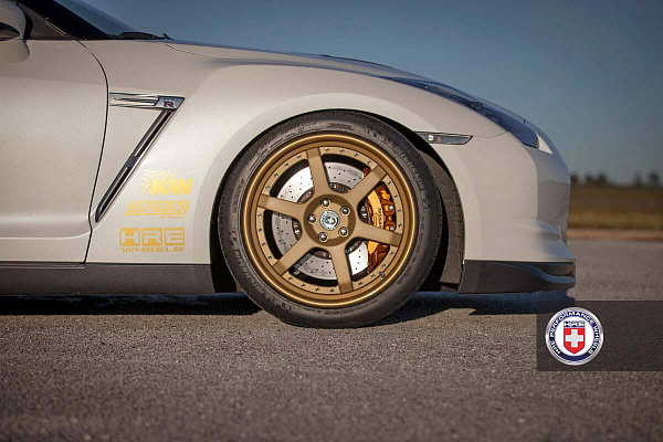 Nissan GT-R