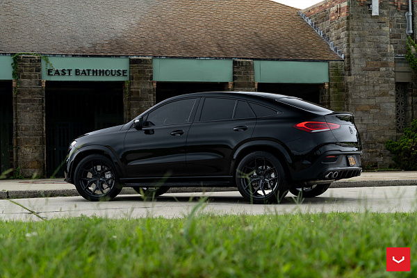 Фото дисков Vossen HF-5 Черный глянец на Mercedes-Benz GLE II