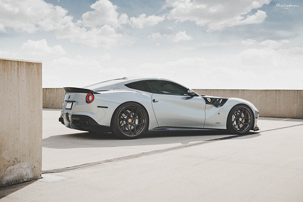 Фото дисков Brixton Forged PF5 Глянцевая темная бронза на Ferrari F12