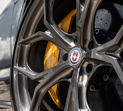 Фото дисков HRE P111SC на Lamborghini Urus