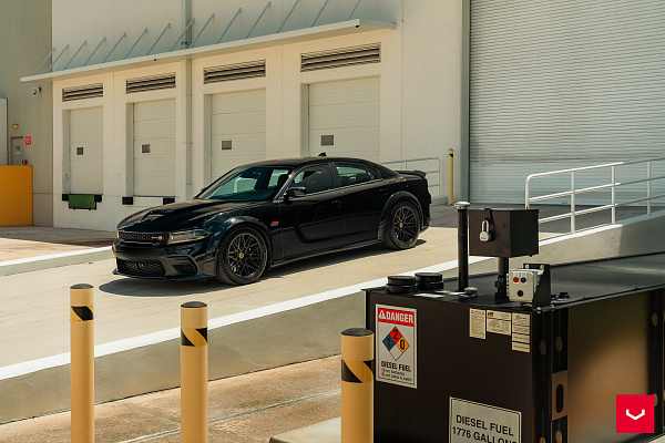 Фото дисков Vossen HF-7 Черный сатин на Dodge Charger VII