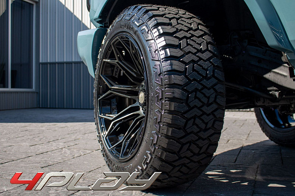 Фото дисков 4PLAY 4P83 Черный глянец на Ford Bronco