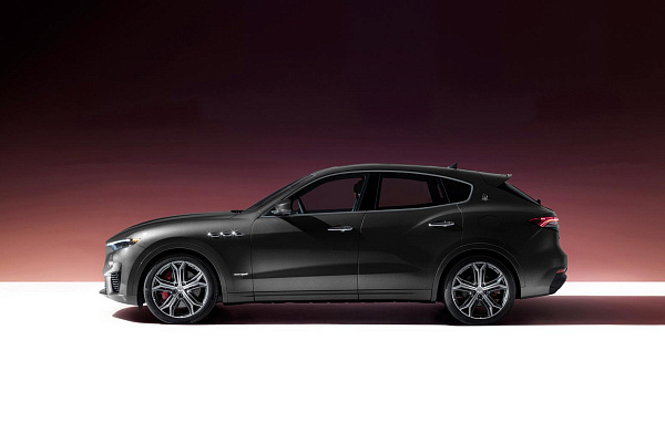 Фото дисков Maserati HELIOS  на Maserati Levante