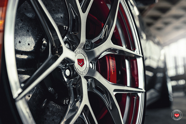 Фото дисков Vossen S21-01 Полированный лак на Ferrari GTC4Lusso