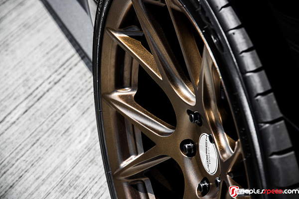 Фото дисков Vossen VFS-10 Глянцевая бронза на Ford Mustang VI