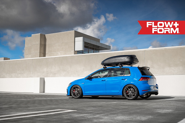 Фото дисков HRE FF11 Глянцевый тонированный лак на Volkswagen Golf VII