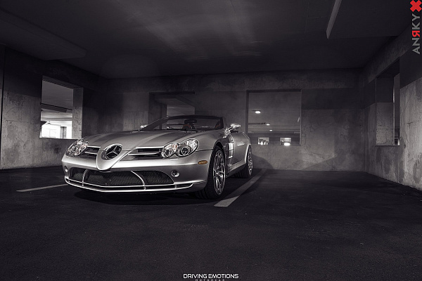 Фото дисков Anrky AN33 Глянцевый лак на Mercedes-Benz SLR McLaren