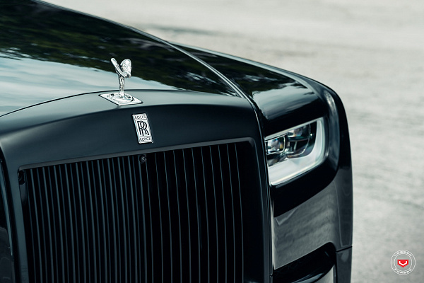 Фото дисков Vossen S17-14 Черный глянец на Rolls-Royce Phantom