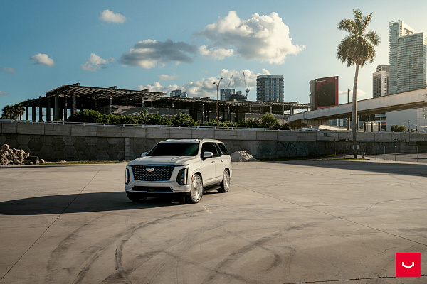 Фото дисков Vossen HF-9 Глянцевый лак на Cadillac Escalade V