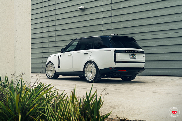 Фото дисков Vossen LC3-11 Глянцевый лак на Land Rover Range Rover V