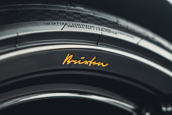 Фото дисков Brixton Forged PF12 R / RS Черный глянец на Porsche 911 VIII