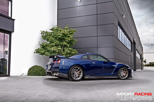 Фото дисков HRE R101 Lightweight Глянцевый тонированный лак на Nissan GT-R