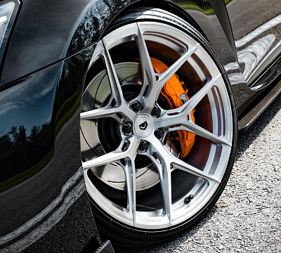 Фото дисков Vossen S21-01 на Ferrari 488