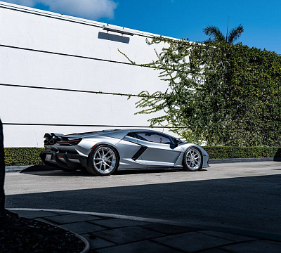 Фото дисков Anrky XR-301 на Lamborghini Revuelto