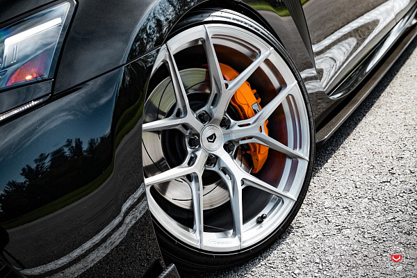 Фото дисков Vossen S21-01 Глянцевый тонированный лак на Ferrari 488