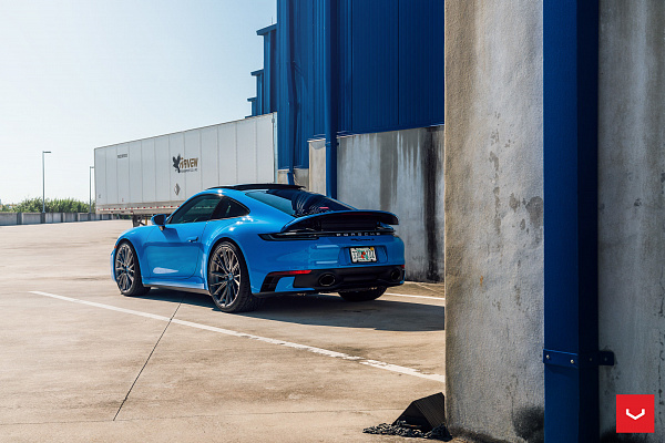 Фото дисков Vossen HF-4T Сатиновый графит на Porsche 911 VIII