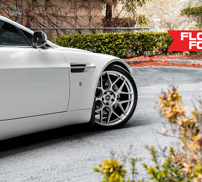 Фото дисков HRE FF01 на Aston Martin Vantage 3