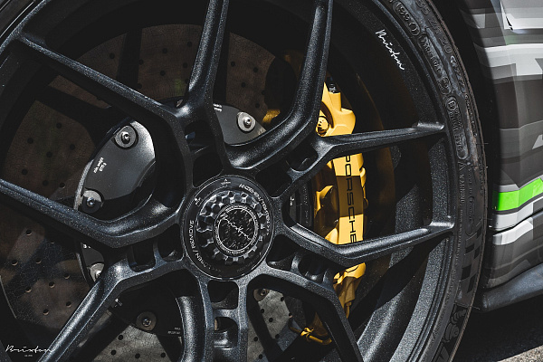 Фото дисков Brixton Forged CM5-R Черный матовый на Porsche 911 VII