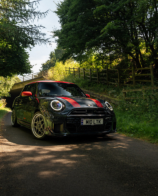 Фото дисков GEN-02 (3-piece) Черный сатин на MINI Cooper IV