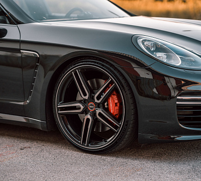 Фото дисков Vossen HF-1 на Porsche Panamera I